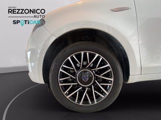 LANCIA Ypsilon 1.0 firefly hybrid Platino s&s 70cv - NEOPATENTATI