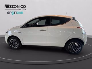 LANCIA Ypsilon 1.0 firefly hybrid Platino s&s 70cv - NEOPATENTATI