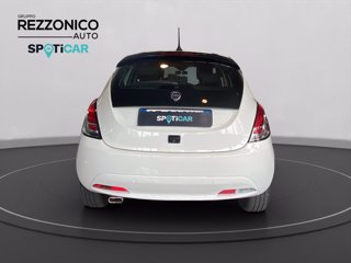 LANCIA Ypsilon 1.0 firefly hybrid Platino s&s 70cv - NEOPATENTATI