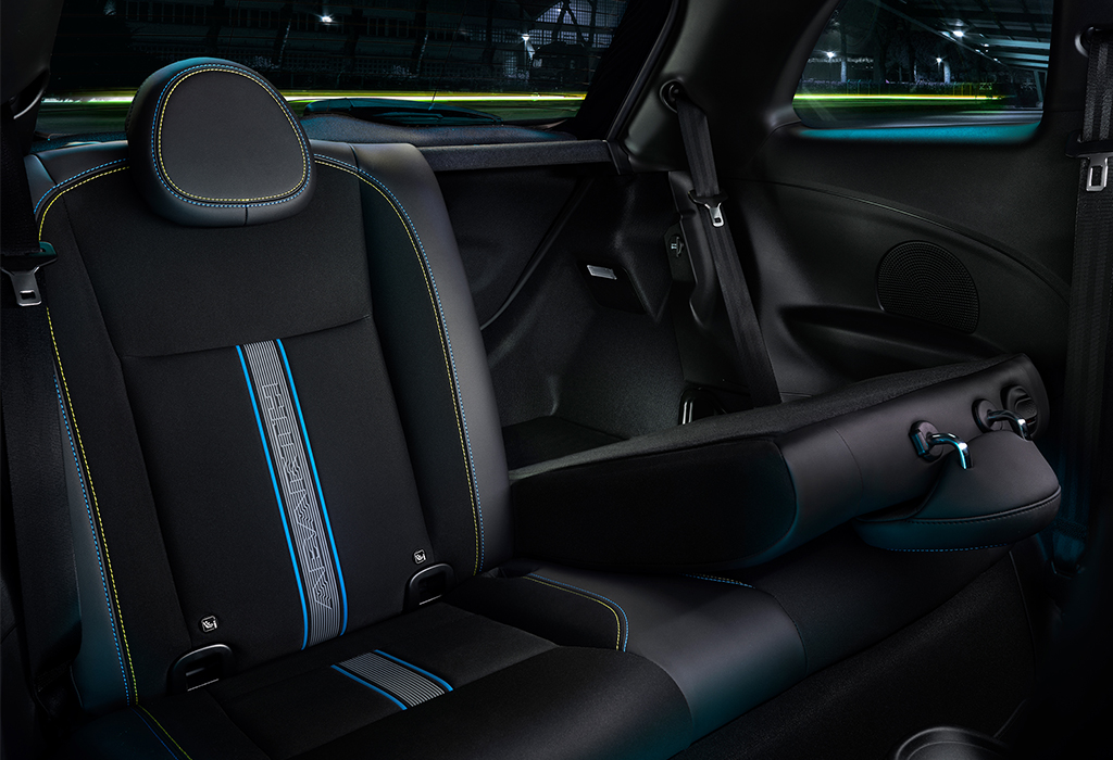 New Abarth 500E Range Gallery 2 Rear Seats Split 50 50 Tablet 1024X700