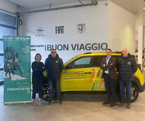 Photo 5918253677791611859 Y