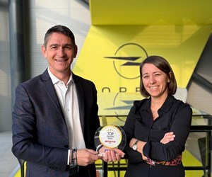 Photo 5900151769323473822 Y