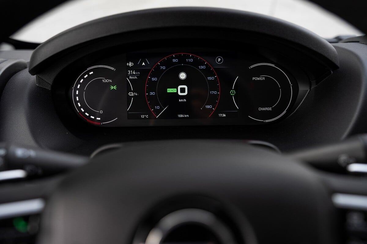 2438528 Uhju79m3y6 Whr